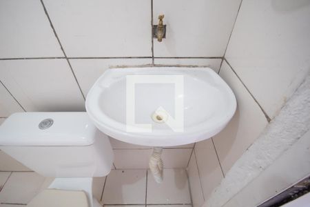Banheiro de casa para alugar com 1 quarto, 60m² em Veloso, Osasco