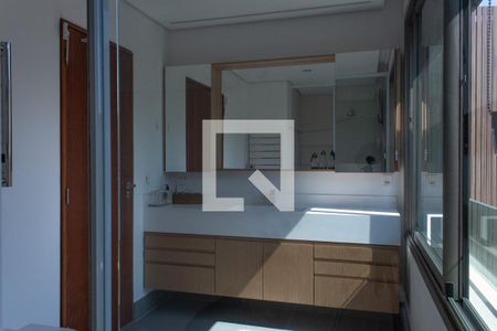 Apartamento à venda com 191m², 2 quartos e 4 vagasBanheiro