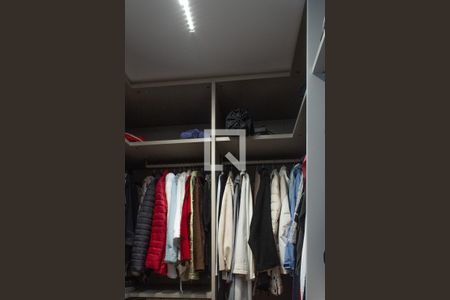 Apartamento à venda com 191m², 2 quartos e 4 vagasCloset