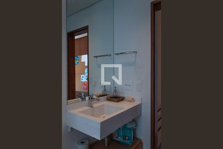 Apartamento à venda com 191m², 2 quartos e 4 vagasBanheiro 2