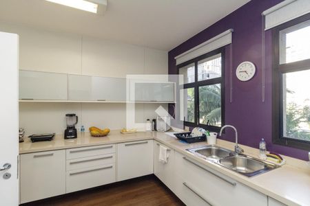 Apartamento à venda com 269m², 3 quartos e 4 vagasCopa e Cozinha