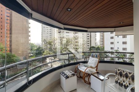 Apartamento à venda com 269m², 3 quartos e 4 vagasVaranda da Sala