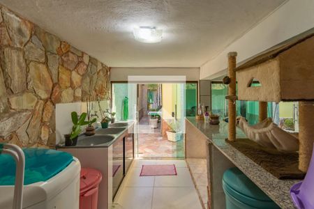 Casa à venda com 252m², 3 quartos e 4 vagas Casa à venda com 252m², 3 quartos e 4 vagasÁrea de Serviço