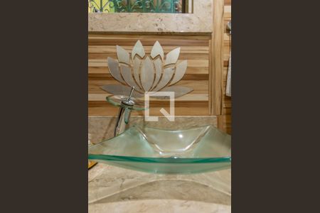 Casa à venda com 252m², 3 quartos e 4 vagas Casa à venda com 252m², 3 quartos e 4 vagasLavabo