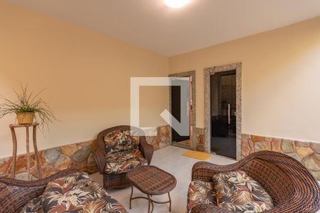 Casa à venda com 252m², 3 quartos e 4 vagas Casa à venda com 252m², 3 quartos e 4 vagasVaranda