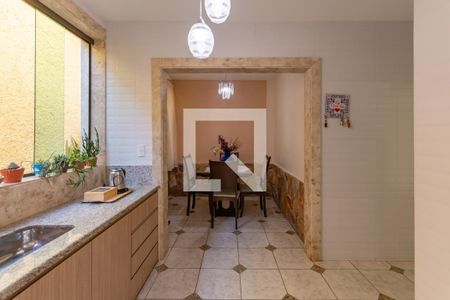 Casa à venda com 252m², 3 quartos e 4 vagas Casa à venda com 252m², 3 quartos e 4 vagasCozinha