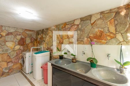 Casa à venda com 252m², 3 quartos e 4 vagas Casa à venda com 252m², 3 quartos e 4 vagasÁrea de Serviço