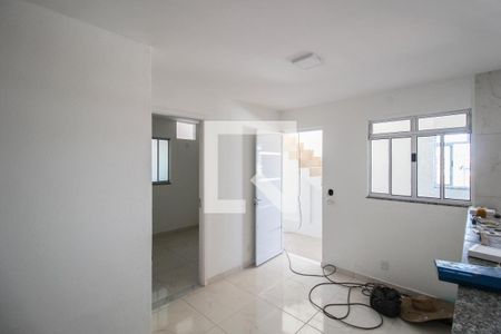 Sala de apartamento para alugar com 2 quartos, 36m² em Andrade Araujo, Belford Roxo