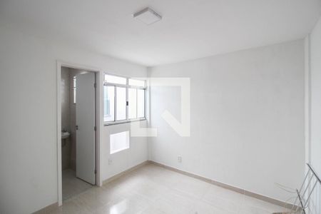 Quarto 1 de apartamento para alugar com 2 quartos, 36m² em Andrade Araujo, Belford Roxo