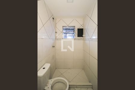 Banheiro de apartamento para alugar com 1 quarto, 45m² em Andrade Araujo, Belford Roxo