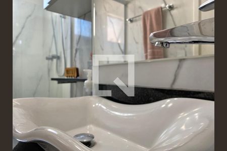 Casa para alugar com 111m², 3 quartos e 3 vagasBanheiro da Suíte - detalhe