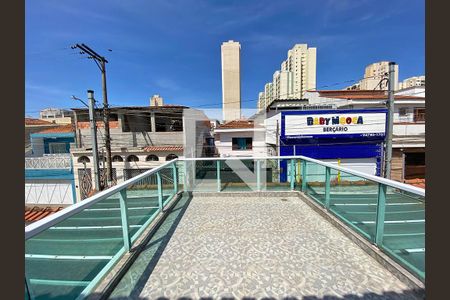 Casa para alugar com 111m², 3 quartos e 3 vagasSuíte - varanda