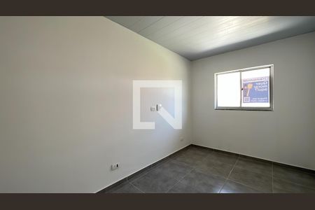 Quarto de kitnet/studio para alugar com 1 quarto, 40m² em Novo Mundo, Curitiba