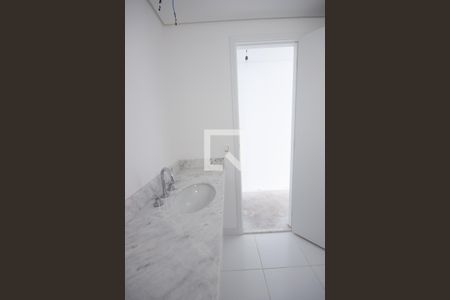 Apartamento à venda com 158m², 2 quartos e 3 vagasBanheiro da Suíte 2