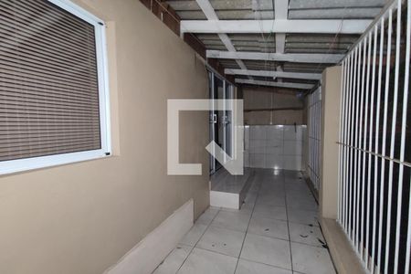 Casa para alugar com 86m², 2 quartos e 1 vaga Casa para alugar com 86m², 2 quartos e 1 vagaCorredor