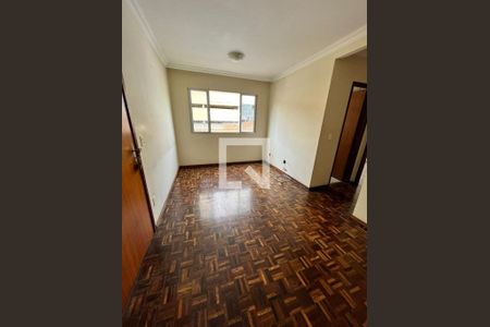 Apartamento à venda com 2 quartos, 55m² em Sagrada Família, Belo Horizonte
