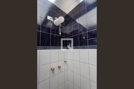 Banheiro de kitnet/studio para alugar com 1 quarto, 36m² em Vila Nogueira, Diadema