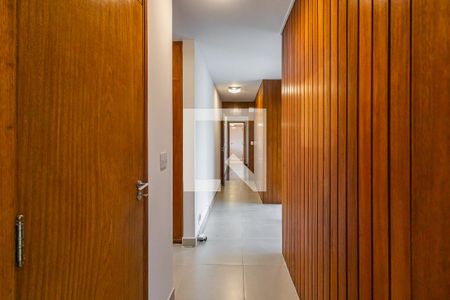 Corredor de apartamento para alugar com 3 quartos, 223m² em Jardim Paulista, São Paulo