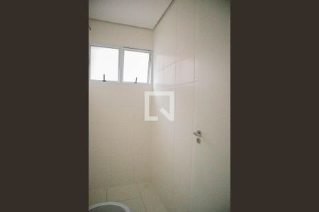 Banheiro de apartamento para alugar com 2 quartos, 57m² em Jardim do Bosque, Hortolândia