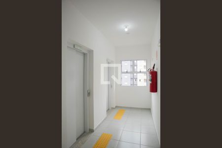 Apartamento para alugar com 57m², 2 quartos e 1 vaga Apartamento para alugar com 57m², 2 quartos e 1 vagaCorredor