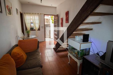 Sala de casa de condomínio à venda com 5 quartos, 131m² em Penha Circular, Rio de Janeiro