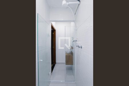 Banheiro de casa para alugar com 1 quarto, 30m² em Vila Butantã, São Paulo