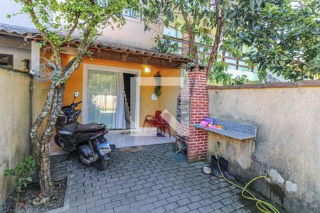 Casa de condomínio à venda com 70m², 2 quartos e 1 vagaÁrea externa