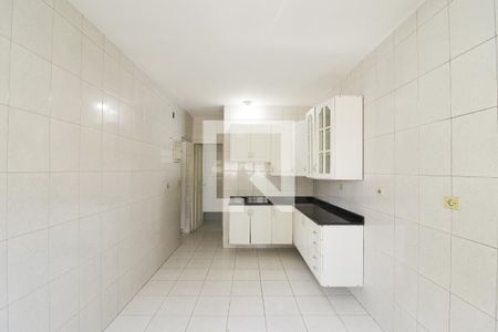 Cozinha de casa para alugar com 1 quarto, 70m² em Vila Ester (zona Norte), São Paulo