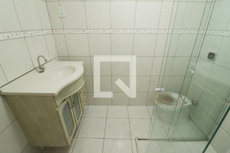 Banheiro de casa para alugar com 1 quarto, 70m² em Vila Ester (zona Norte), São Paulo