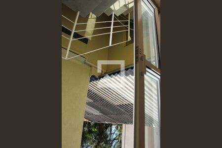 Casa para alugar com 80m², 4 quartos e sem vagaEscada