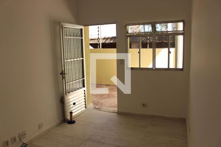 Sala de casa para alugar com 4 quartos, 80m² em Jardim Bonfiglioli, São Paulo