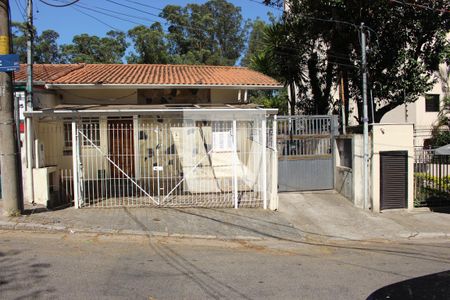 Casa para alugar com 80m², 4 quartos e sem vagaFachada