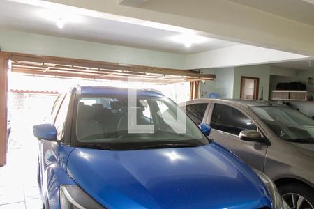 Casa à venda com 220m², 3 quartos e 2 vagas Casa à venda com 220m², 3 quartos e 2 vagasGaragem