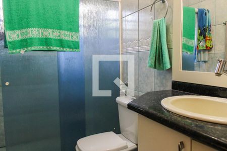 Casa à venda com 220m², 3 quartos e 2 vagas Casa à venda com 220m², 3 quartos e 2 vagasBanheiro 2