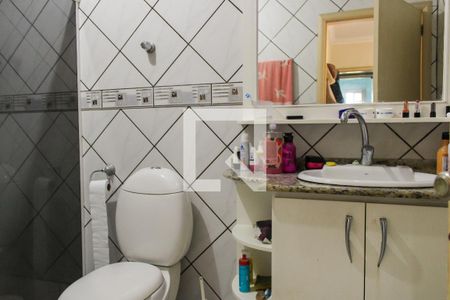 Casa à venda com 220m², 3 quartos e 2 vagas Casa à venda com 220m², 3 quartos e 2 vagasBanheiro da Suíte