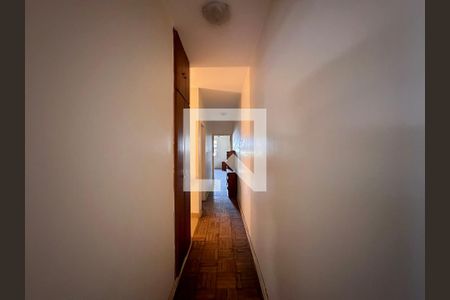 Corredor Quartos de casa para alugar com 3 quartos, 180m² em Jardim Petrópolis, São Paulo