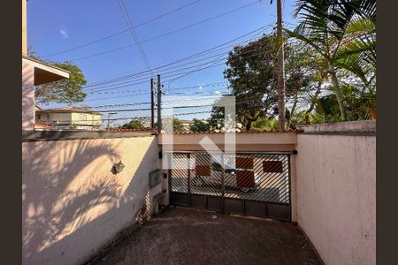 Vista de casa para alugar com 3 quartos, 180m² em Jardim Petrópolis, São Paulo