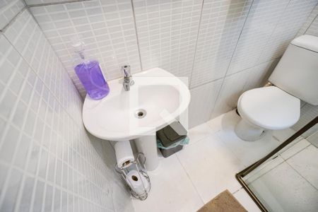 Casa à venda com 383m², 10 quartos e 3 vagasBanheiro da Suíte 1 - Casa 4