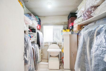 Casa à venda com 383m², 10 quartos e 3 vagasCloset da suíte 2 - Casa 3