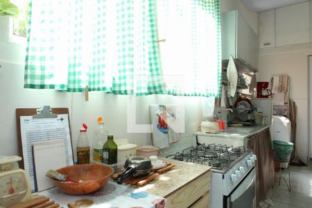 Casa à venda com 157m², 3 quartos e sem vagaCozinha e Área de Serviço