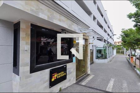 Apartamento à venda com 44m², 2 quartos e 1 vaga Apartamento à venda com 44m², 2 quartos e 1 vagaFachada e portaria