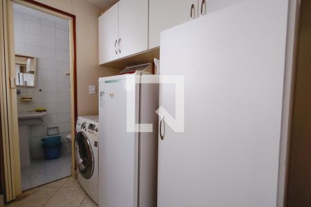 Apartamento à venda com 70m², 2 quartos e 1 vaga Apartamento à venda com 70m², 2 quartos e 1 vagaÁrea de Serviço