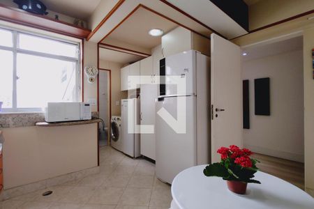 Apartamento à venda com 70m², 2 quartos e 1 vaga Apartamento à venda com 70m², 2 quartos e 1 vagaCozinha - Armários