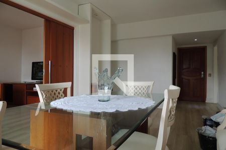 Apartamento à venda com 70m², 2 quartos e 1 vagaSala