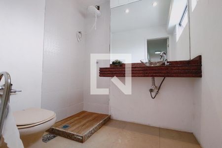 Apartamento à venda com 70m², 2 quartos e 1 vaga Apartamento à venda com 70m², 2 quartos e 1 vagaBanheiro