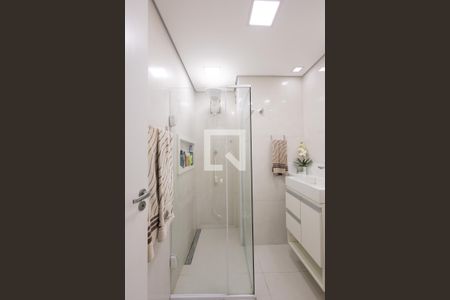 Banheiro Social de apartamento à venda com 3 quartos, 62m² em Vila Esperança, São Paulo