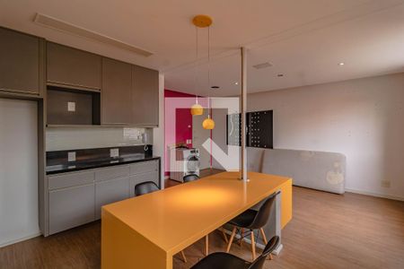 Sala/Cozinha de apartamento para alugar com 1 quarto, 49m² em Mirandópolis, São Paulo