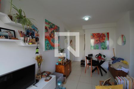 Sala de apartamento à venda com 2 quartos, 58m² em Jacarepaguá, Rio de Janeiro