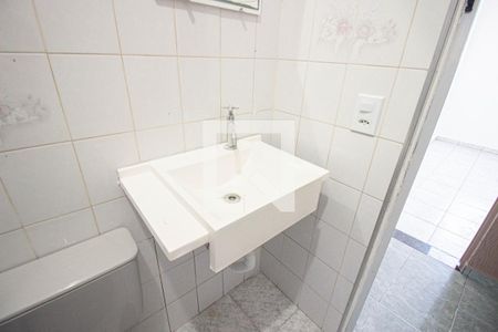 Apartamento para alugar com 41m², 2 quartos e 1 vaga Apartamento para alugar com 41m², 2 quartos e 1 vagaBanheiro