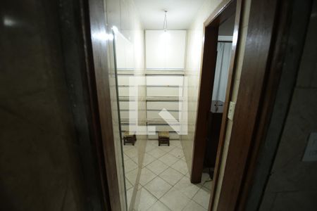 Closet da suíte de apartamento para alugar com 2 quartos, 265m² em Planalto, Belo Horizonte